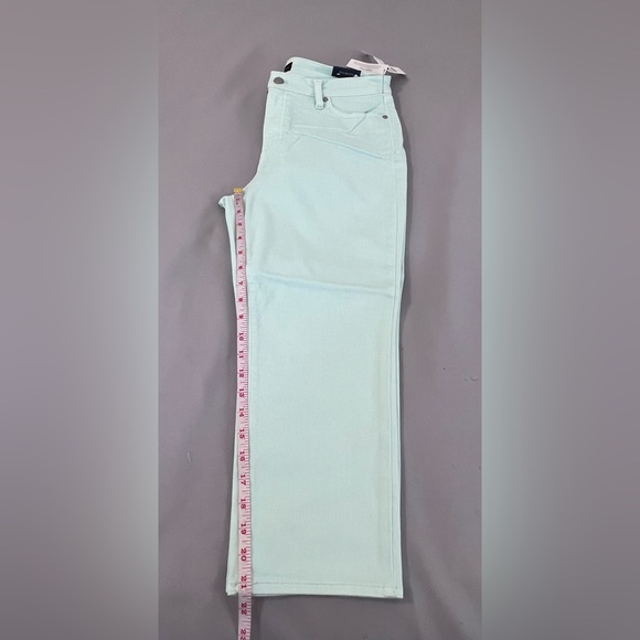 NWT‎ Talbots STRAIGHT LEG CROP JEANS - Size 12 Light Green - Picture 4 of 13
